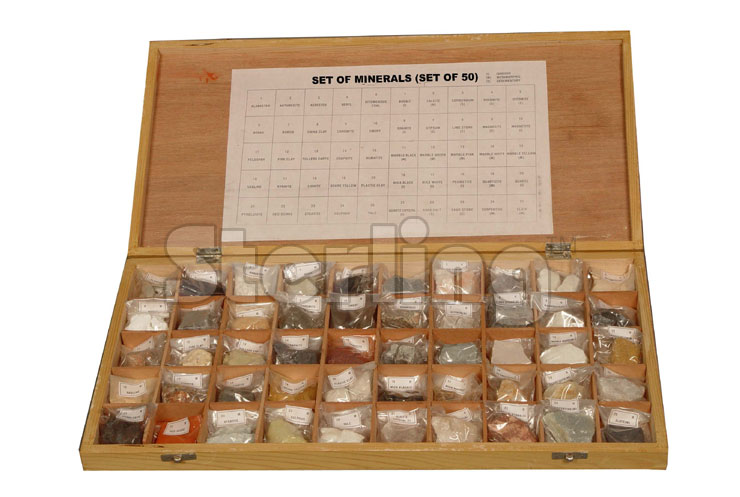 ROCK AND MINERAL SET 4