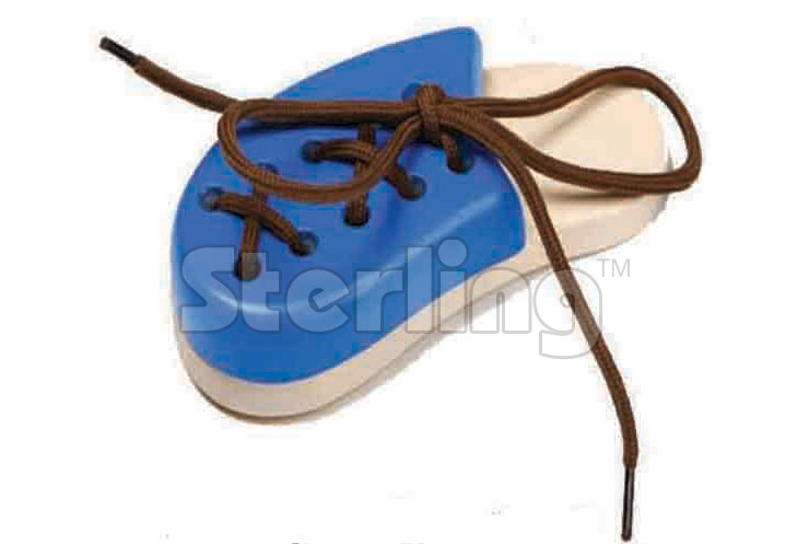 WOODEN LACING SHOE